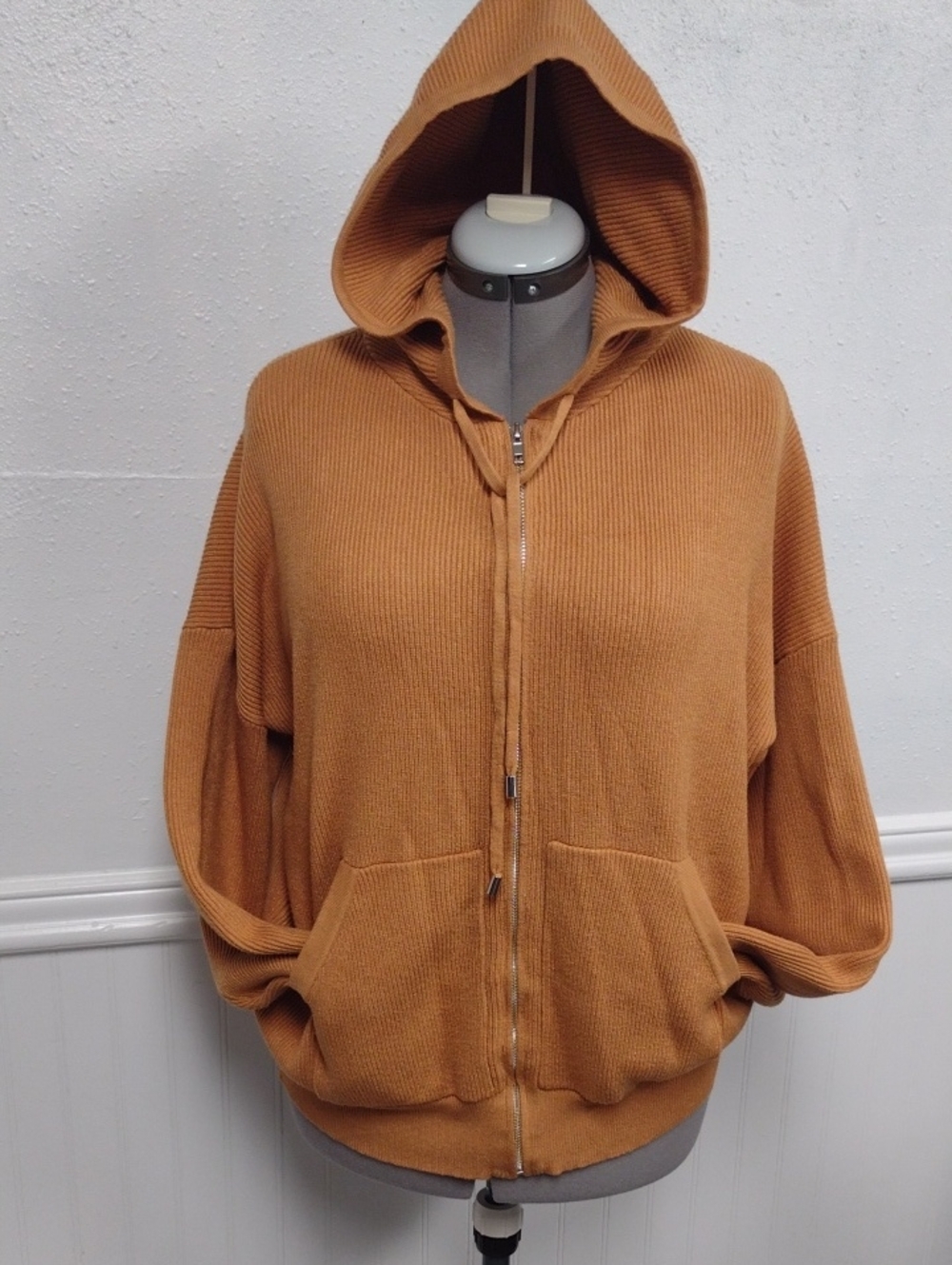 Women's Full-Zip Hooded Sweatshirt in Caramel Brown